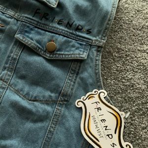 FRIENDS Denim Vest (M)